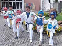 Atletas de Embu são medalha de ouro no Taekwondo