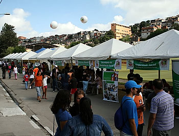 Cidadania em Ação com cinema na rua