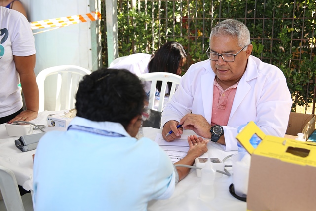 Carreta da Saúde realiza mais de 900 atendimentos no Santa Emília
