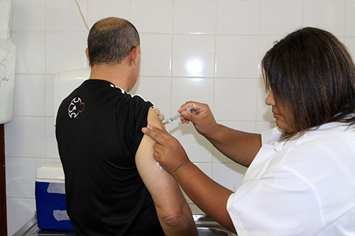 Campanha de vacinação contra gripe começa dia 11/4 para os grupos de risco