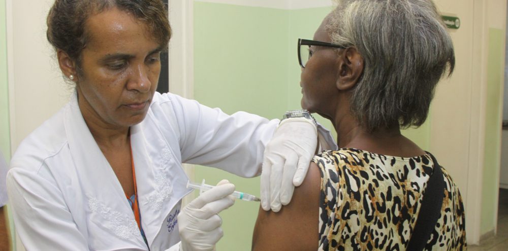 43 mil pessoas já foram vacinadas contra influenza em Embu das Artes