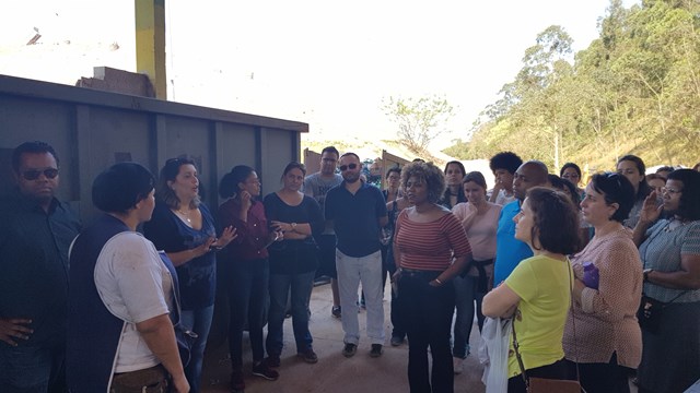 Mais um grupo participou de uma visita monitorada ao aterro sanitário