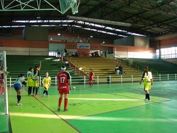 Embu empata em jogo emocionante do campeonato de Futsal Feminino