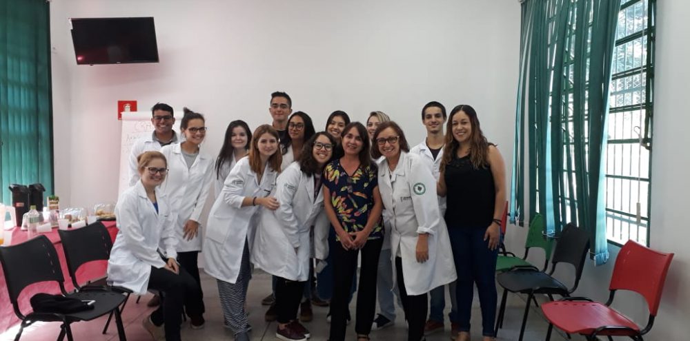 Alunos de medicina da Unicid visitam os Cras