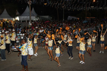 Carnaval com banda, blocos e dicas de saúde