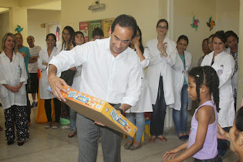 Projeto Desenvolver: prefeito entrega brinquedos para atendimento de 260 crianças