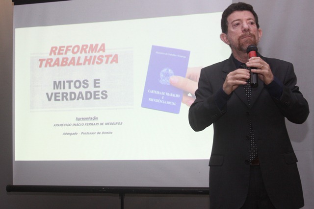 Aspectos da reforma trabalhista são apresentados em palestra