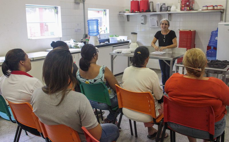 Banco de Alimentos ministra oficina