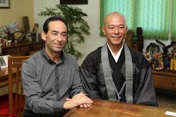Prefeito recebe monge Tetsumyou Wake, do Japão