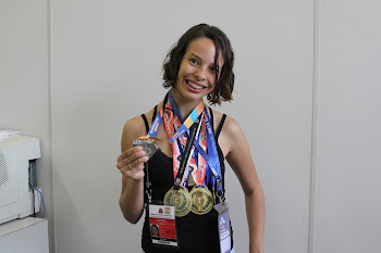 Paranadadora embuense recebe mais oito medalhas