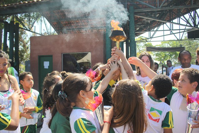 Corrida do Fogo Simbólico atraiu um grande público