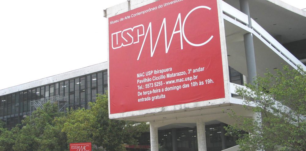 Professores participam de formação em parceria com MAC USP