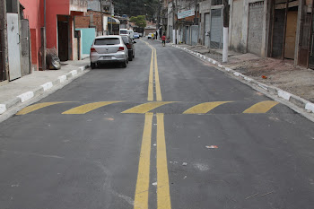 Mais segura e com asfalto novo, prefeito entrega rua Paraguai