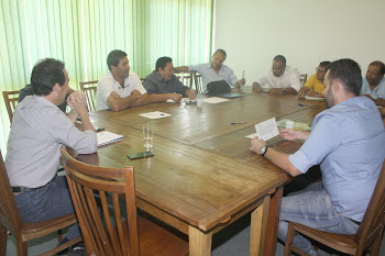 Vereadores reafirmam apoio ao Hospital Leito em reunião