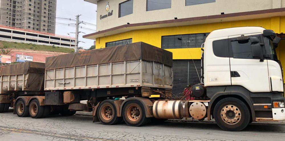 GCM recupera caminhão com carga roubada