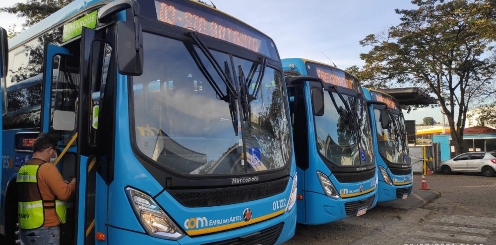 Novos ônibus chegam ao transporte coletivo de Embu das Artes