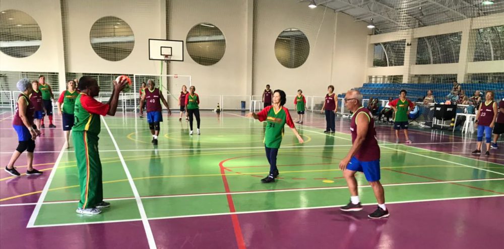 Idosos do basquete disputam amistoso contra Barueri