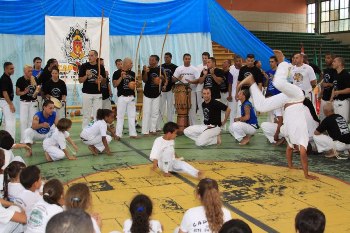 Julho tem 1º Encontro de Capoeira, aniversário da aldeia, mostra Frida Kahlo e muito mais