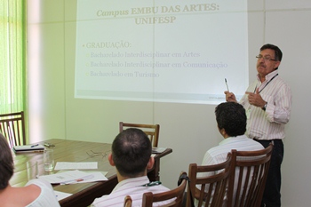 Comissão da Unifesp anuncia cursos de graduação para a universidade de Embu das Artes