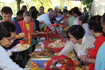 Dia dos Avós tem café da manhã e almoço comunitário