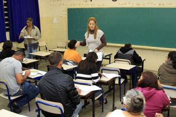 Rede municipal dispõe de Educação de Jovens e Adultos