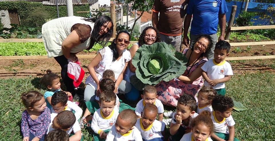 E.M. São Marcos realiza feira de hortaliças orgânicas