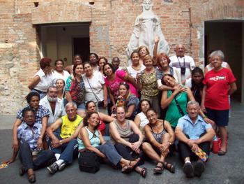 Alunos  da Melhor Idade da Unifesp visitam a Pinacoteca