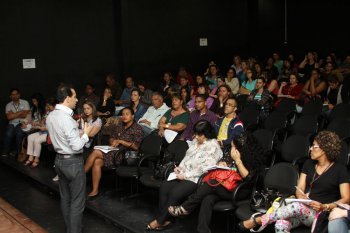 Servidores da Educação discutem Plano de Cargos, Carreiras e Vencimentos