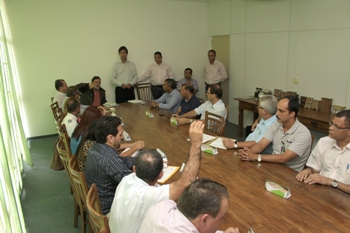 Prefeitura reúne concessionária da Rodoviária e empresários