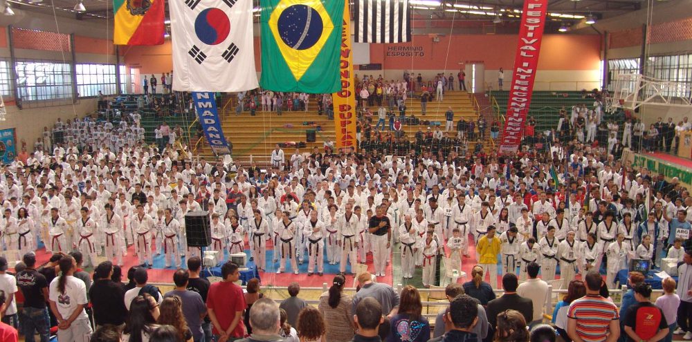 Embu das Artes recebe 1.000 atletas no Festival de Taekwondo