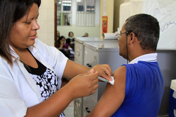 A partir de 23/5, imunização contra Covid-19 acontece nas UBSs