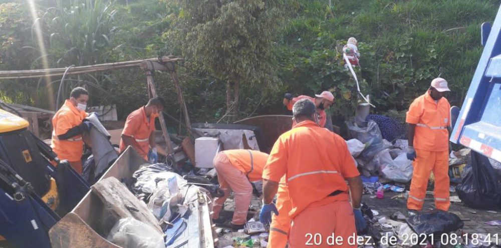 Prefeitura intensifica limpeza na região do Valo Verde