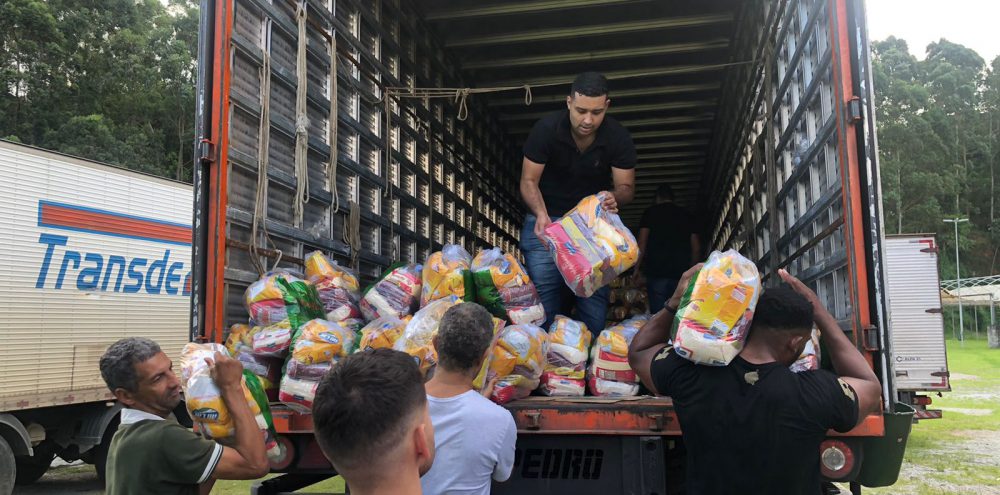Cidade recebe 5 mil cestas básicas do governo federal