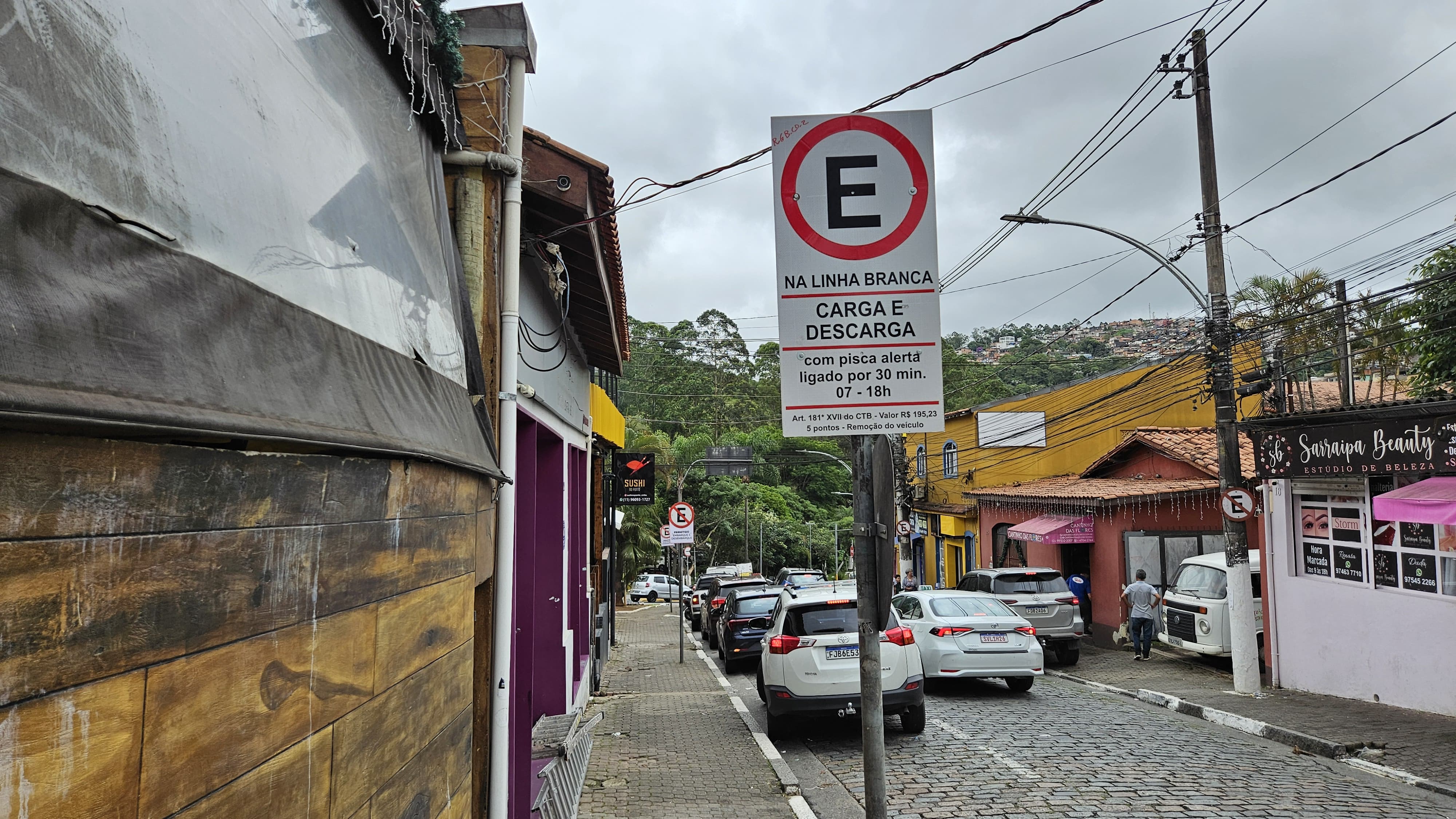 Rua no Centro tem nova sinalização viária